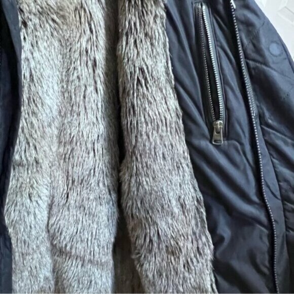 Aritzia TNA Blackcomb Black Parka Hooded Jacket Size Small Winter Coat Faux Fur - Picture 10 of 16